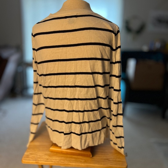 Large Nautical Hampton Old Navy Navy and White Cardigan - Picture 4 of 5